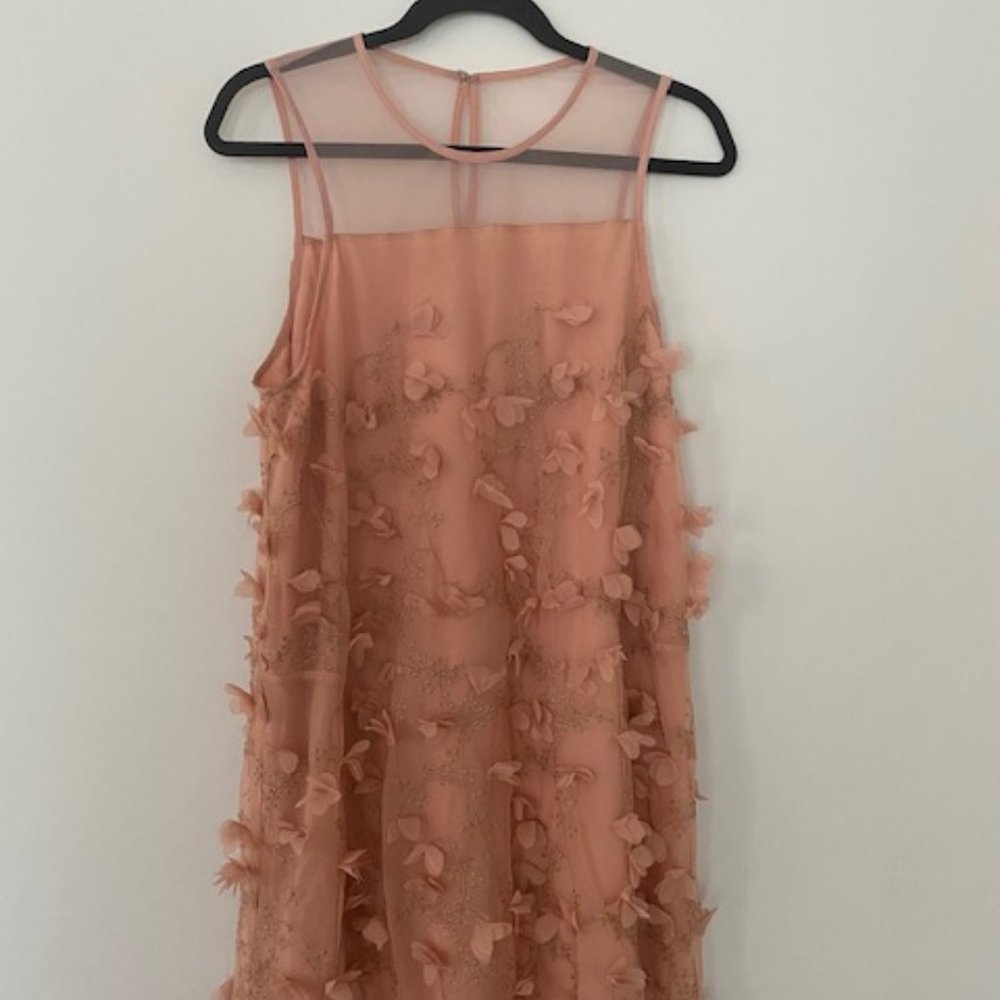 BCBGENERATION FLORAL FLUTTER ILLUSION SHIFT DRESS